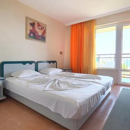 Iskar & Aquapark 호텔 3*