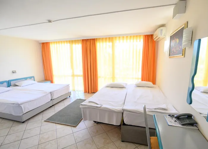 Hotel Iskar & Aquapark 3*