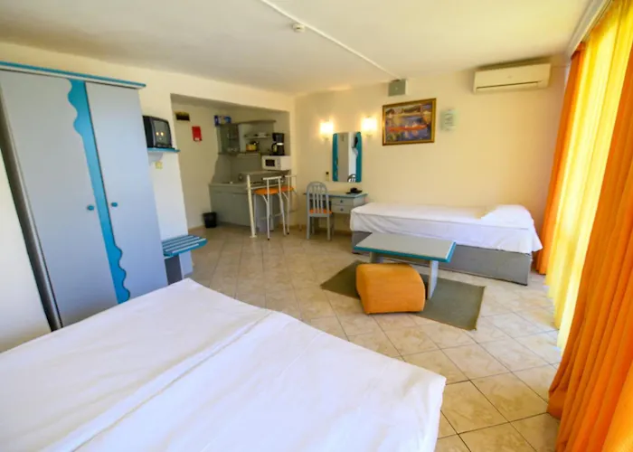 Iskar & Aquapark Hotel Sunny Beach