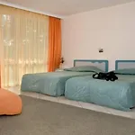 Iskar & Aquapark Hotel Sunny Beach