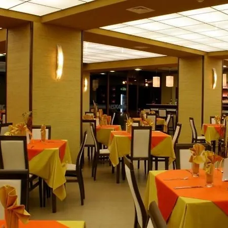 ホテル Iskar & Aquapark 3*