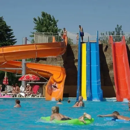 Hotel Iskar & Aquapark Słoneczny Brzeg