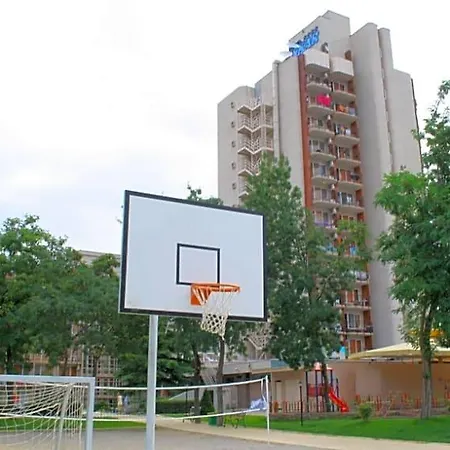 Iskar & Aquapark סאני ביץ'