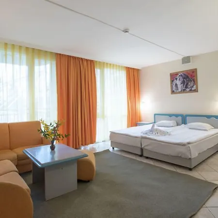Hotel Iskar & Aquapark 3*