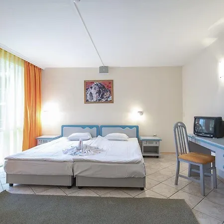 Iskar & Aquapark מלון 3*