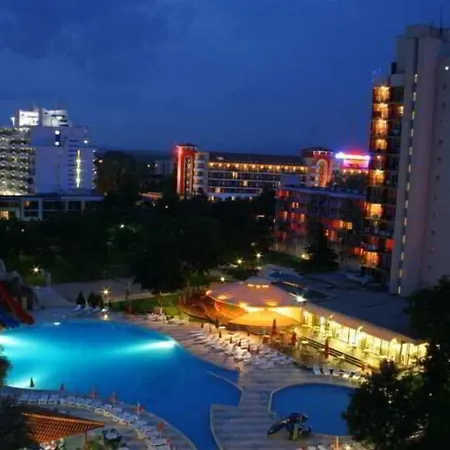 Iskar & Aquapark 3* סאני ביץ'