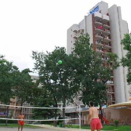 Iskar & Aquapark מלון 3*