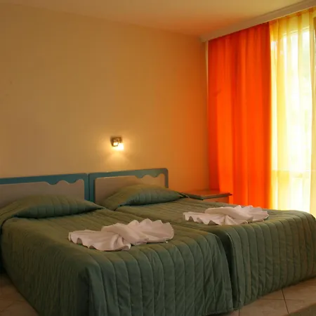 Iskar & Aquapark מלון